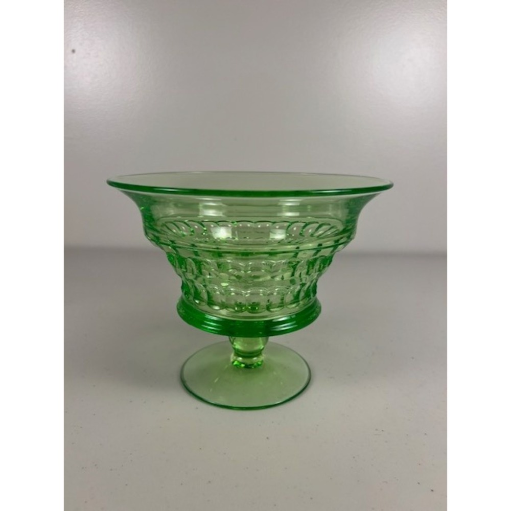 Vintage Cambridge 1930's Uranium Martha Washington Footed Compote Thumbprint UV